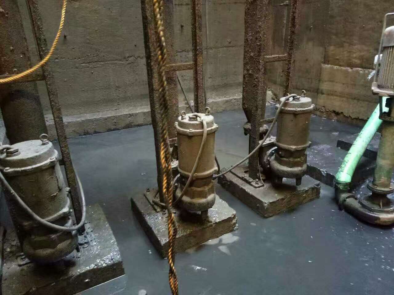 安州污水池清理